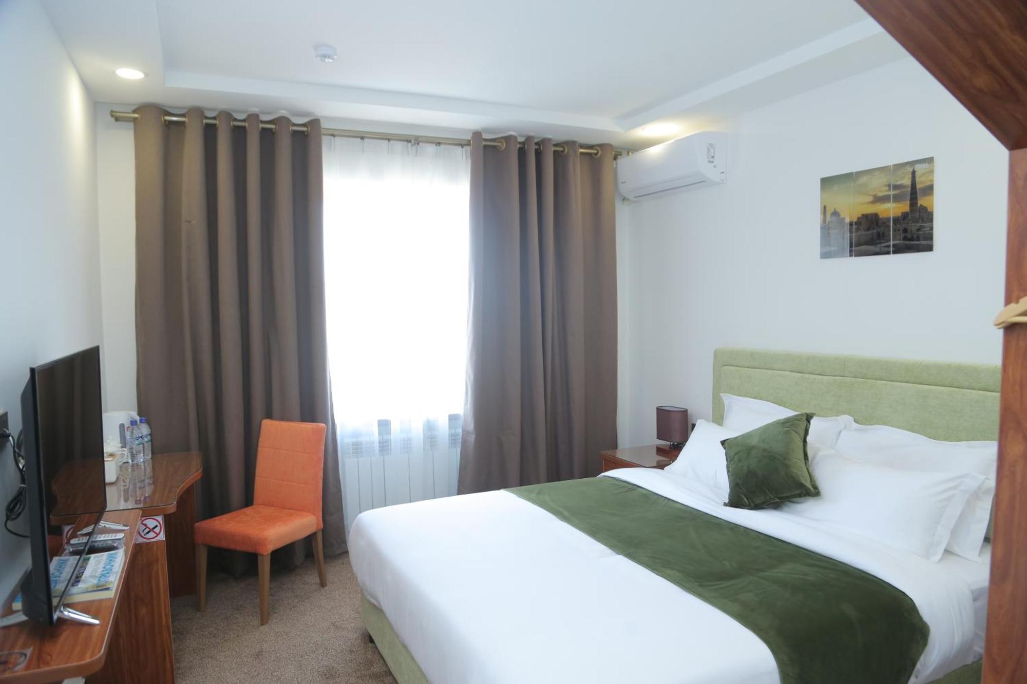 Sunrise Hotel Tasjkent Eksteriør billede